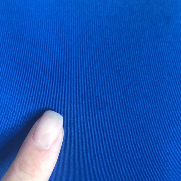 Adidas Light weight tee - Picture 4 of 5